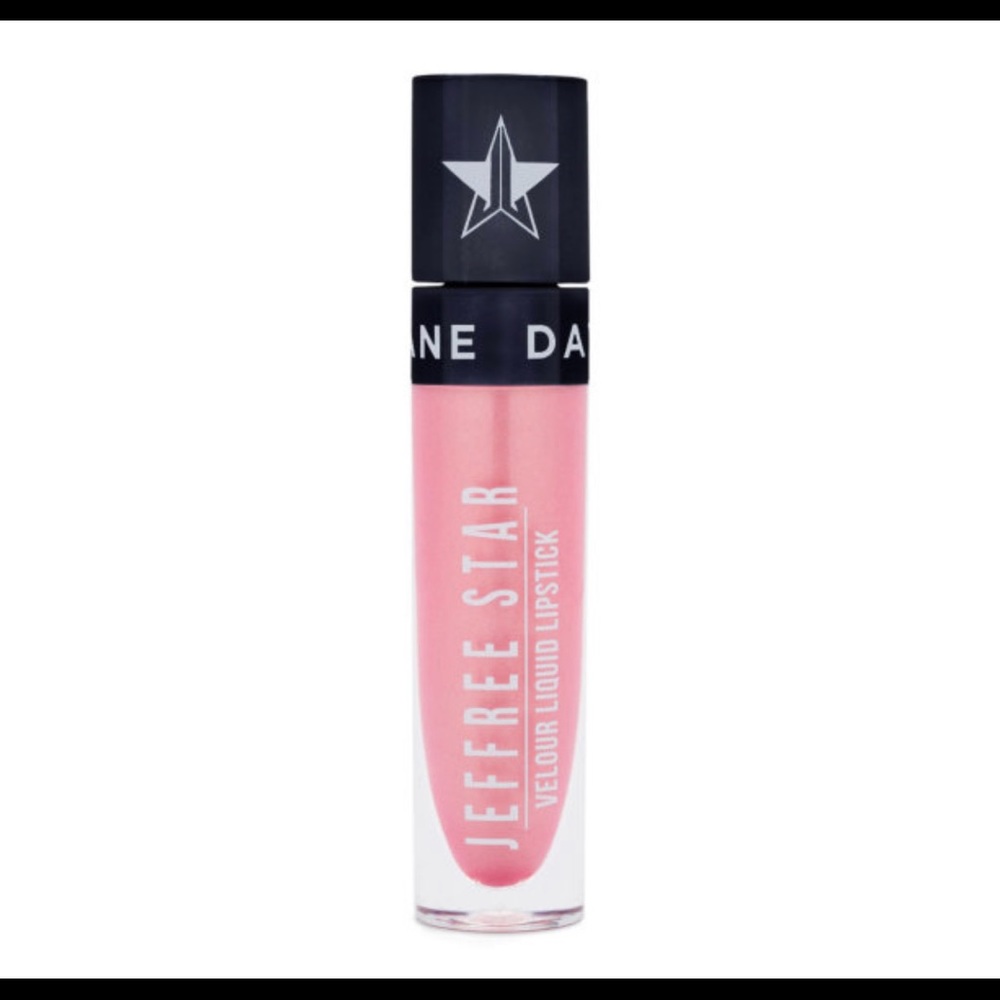 JEFFREE STAR COSMETICS
Velour Liquid Lipstick